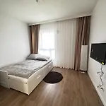 Kaskady Airport Modern - Close To The Airport - 10 Min, And Center - 15 Min *