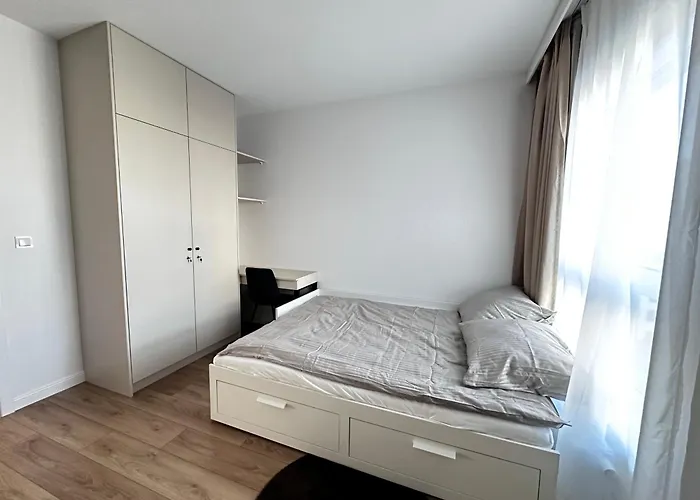 Апартаменты Kaskady Airport Modern - Close To The Airport - 10 Min, And Center - 15 Min Варшава