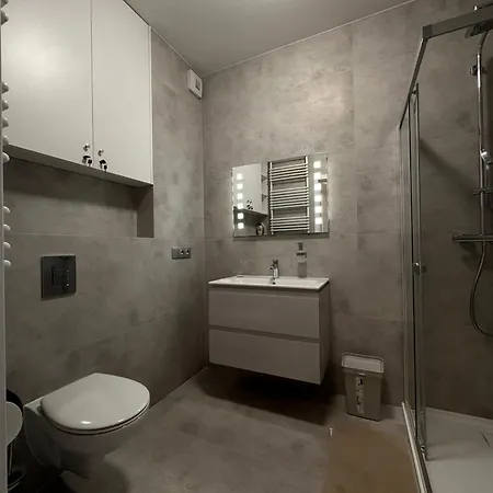Kaskady Airport Modern - Close To The Airport - 10 Min, And Center - 15 Min Varşova