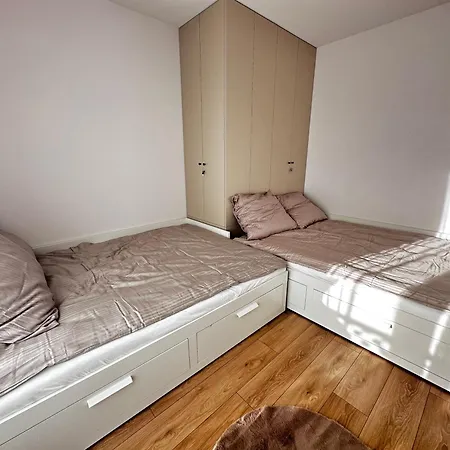 Kaskady Airport Modern - Close To The Airport - 10 Min, And Center - 15 Min Daire *