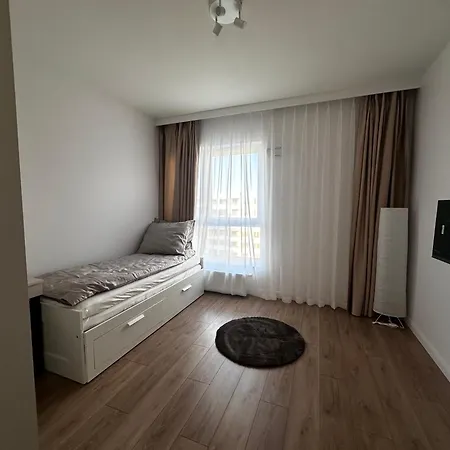 Daire Kaskady Airport Modern - Close To The Airport - 10 Min, And Center - 15 Min