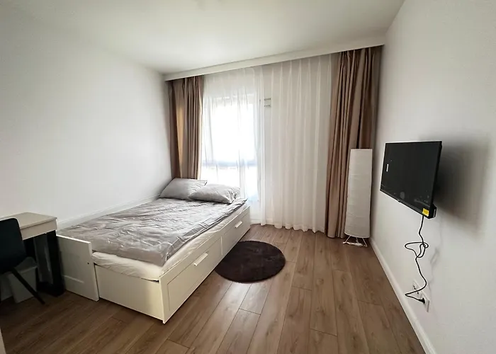 Apartament Kaskady Airport Modern - Close To The Airport - 10 Min, And Center - 15 Min